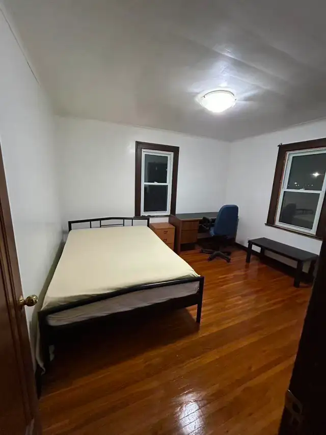 Room for Rent near UW - Photo 2