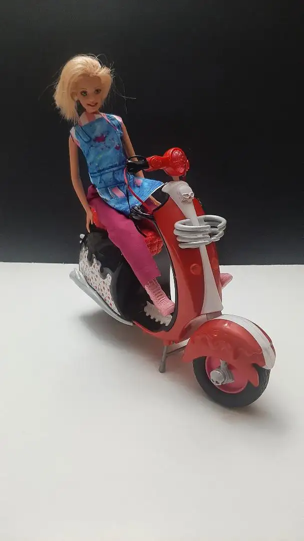 RARE 1/6 SCALE RED SCOOTER! - Photo 3