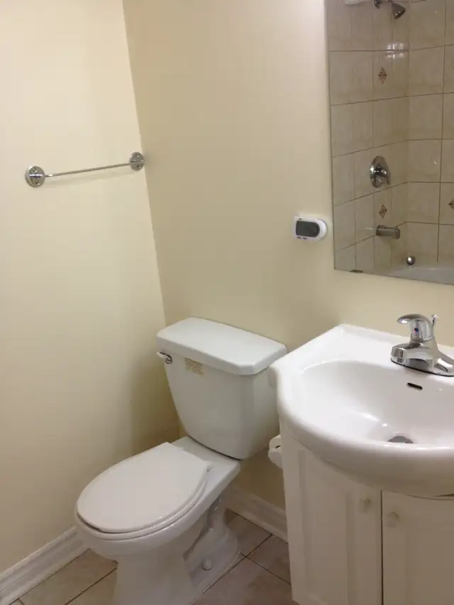 Two (2) Bedroom Basement Apartment - Photo 5