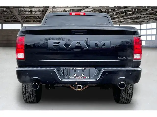 2022 Ram 1500 Classic Night Edition Crew V8 | Liner Steps | 4X4 - Photo 4