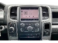 2022 Ram 1500 Classic Night Edition Crew V8 | Liner Steps | 4X4 - Photo 6