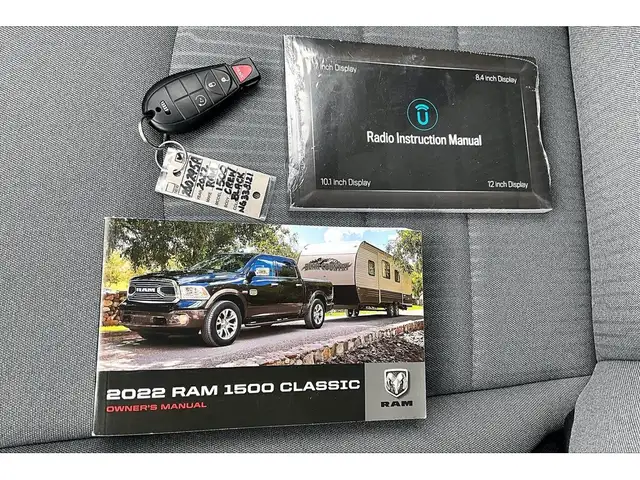 2022 Ram 1500 Classic Night Edition Crew V8 | Liner Steps | 4X4 - Photo 10