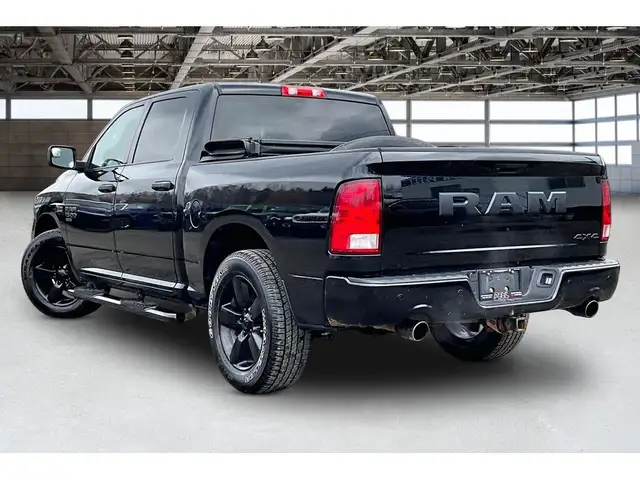 2022 Ram 1500 Classic Night Edition Crew V8 | Liner Steps | 4X4 - Photo 12