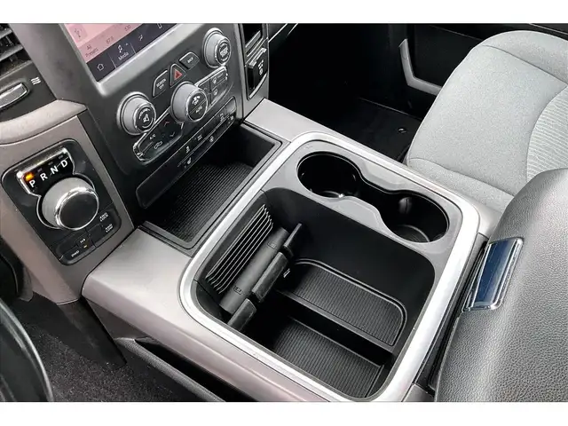 2022 Ram 1500 Classic Night Edition Crew V8 | Liner Steps | 4X4 - Photo 14