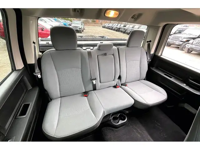 2022 Ram 1500 Classic Night Edition Crew V8 | Liner Steps | 4X4 - Photo 27
