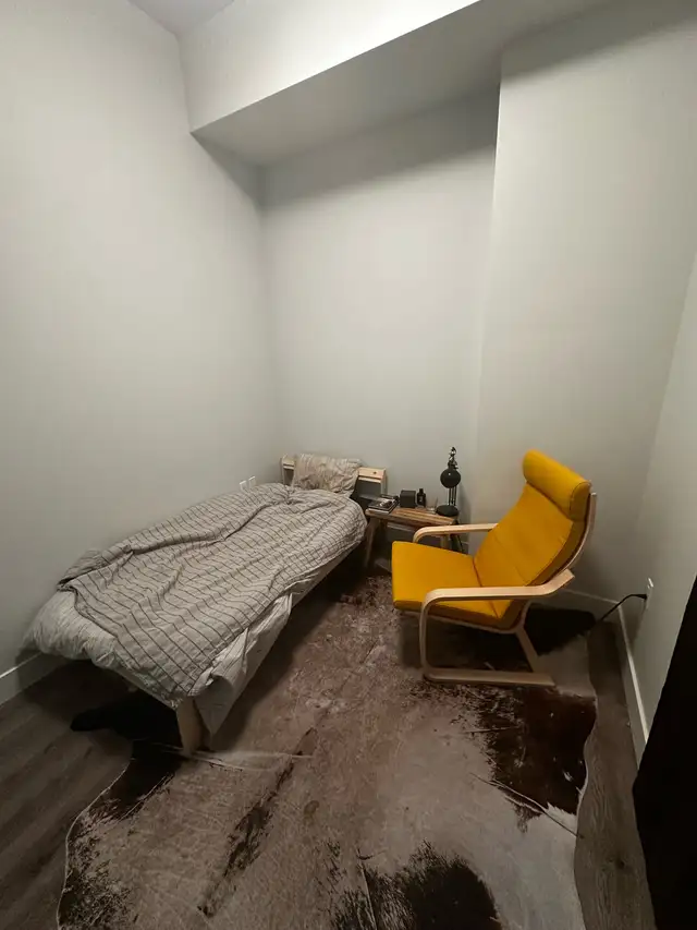 Room for Rent at Y Lofts