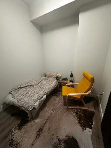 Room for Rent at Y Lofts