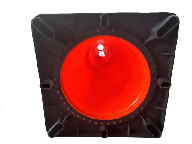 High-Visibility PVC Traffic Cones – Ideal for Roadwork & Event - Photo 2