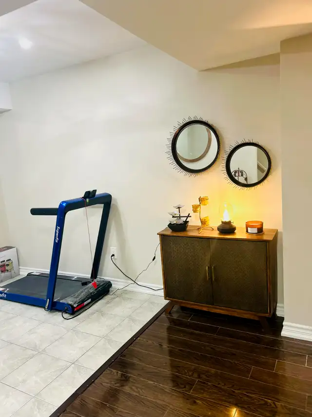 Basement apartment for rent -Very spacious & bright, large windo - Photo 6