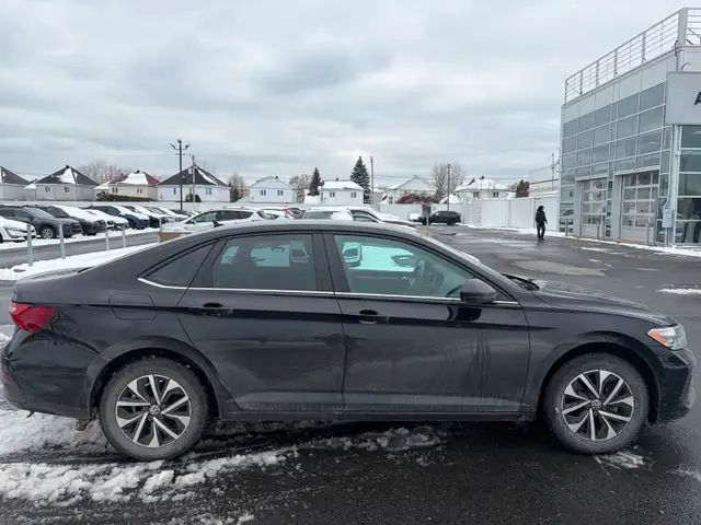 2022 Volkswagen Jetta Trendline - Photo 5
