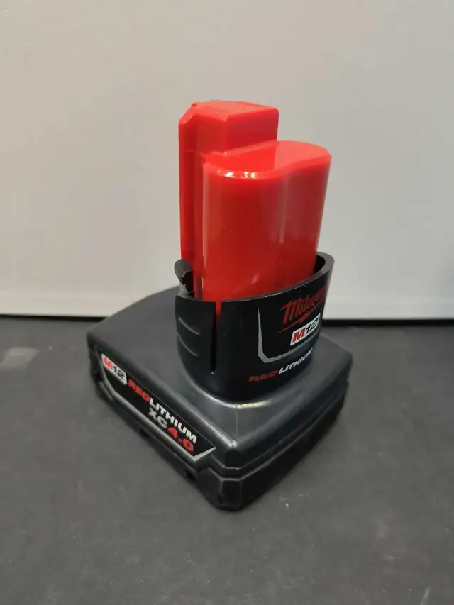 MILWAUKEE M12 XC4.0 BATTERY - Photo 2