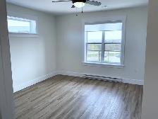 2Beds Den/2Baths Corner Unit w/Balcony! Available Aug 1 - Photo 8