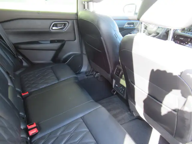 2023 Nissan Rogue Platinum AWD | NAVI | HUD | Pano Sunroof | Lea - Photo 9