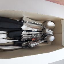 29USTENSILES CUISINE:12COUTEAUX NOIRS BLANCS 5 FOURCHETTES 12CUI - Photo 3