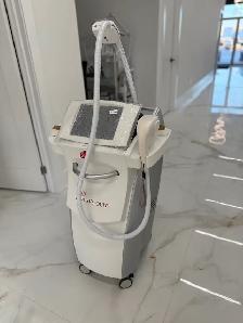 Selling Venus vilocity laser hair removal machine like NEW