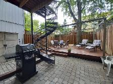 SUPERBE 4 ½ MEUBLÉ AVEC JARDINET ET COUR ARRIÈRE – LE PLATEAU