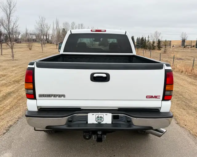 2007 GMC Sierra 2500 GFX SLT HD 4x4 LBZ Diesel VERY CLEAN! - Photo 7