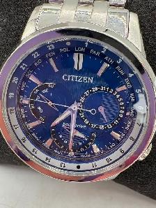 Citizen Eco-Drive Watch in Box with Extra Links - Photo 3