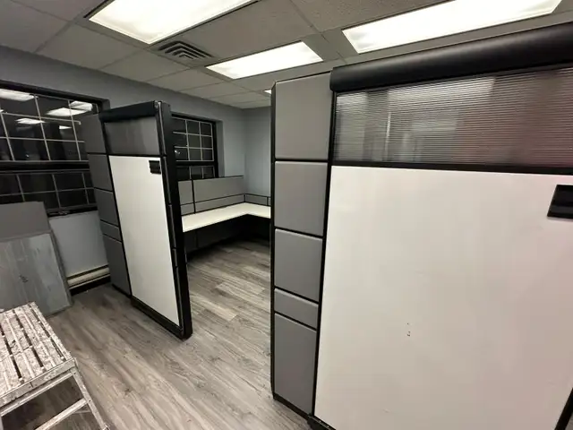 Refresh Teknion Wall System - Photo 7