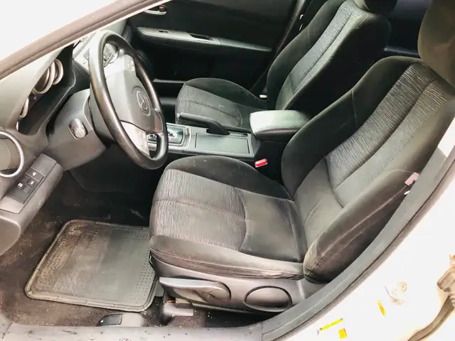 MAZDA 6 GS i4/FIABLE 2.5L/ TRÈS BONNE MÉCANIQUE/ TRÈS PROPRE - Photo 9