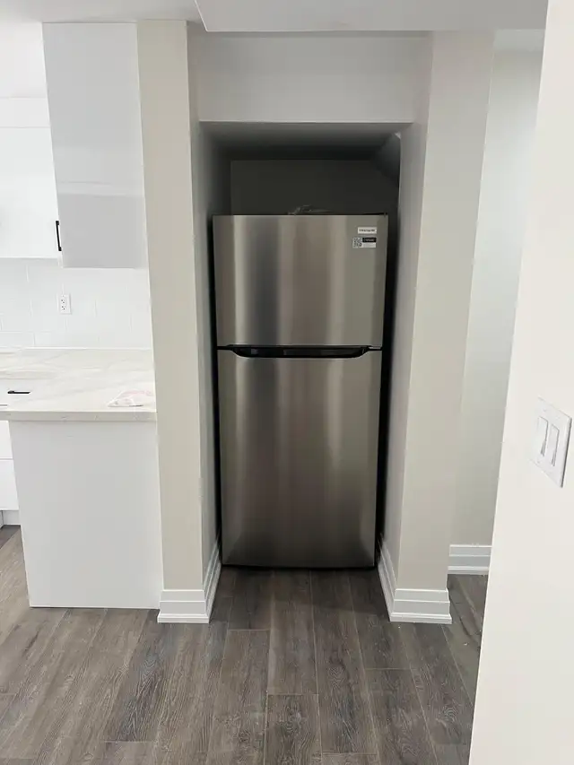 Premium 2-Bedroom Legal Basement Apt in Blackstone,April 1 - Photo 7