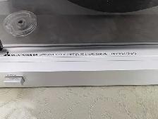 MITSUBISHI LT-640 and LT5V LINEAR TRACKING TURNTABLES - Photo 4