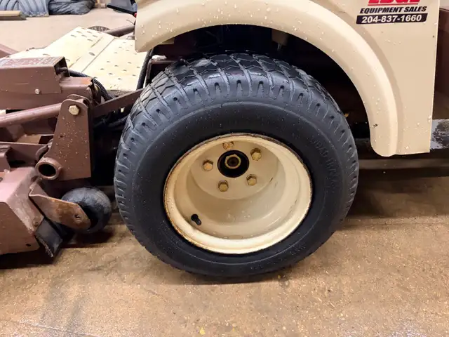 GRASSHOPPER 721D ZERO TURN MOWER-JOHN DEERE,KUBOTA ETC - Photo 7