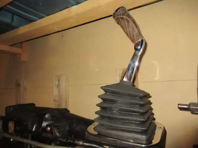 1970 Challenger A833 and Pistol Grip Shifter - Photo 5