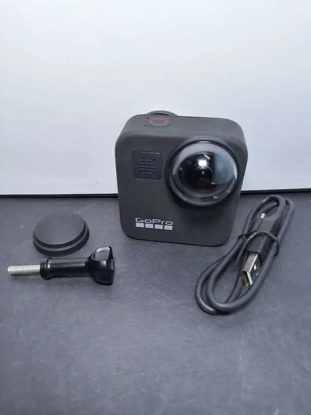 GOPRO HERO MAX 360 1ST GEN W/CASE - Photo 3