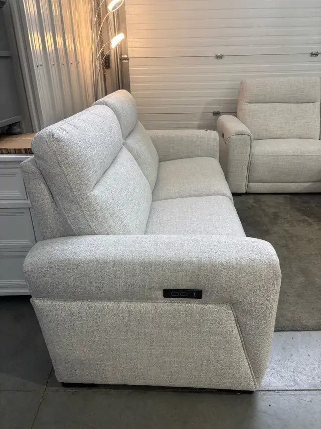 Fabric power reclining sofa - Photo 2
