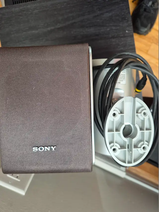 Sony 1x 135W with two 80 Watt max. Speakers - Photo 2