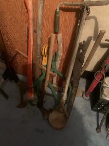 forge blower leg vices etc - Photo 6