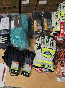 Various Gloves - Photo 2