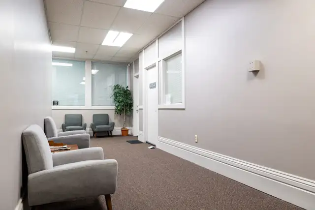 Small Private Offices For Lease near Geneva & Hwy 406 - Photo 8