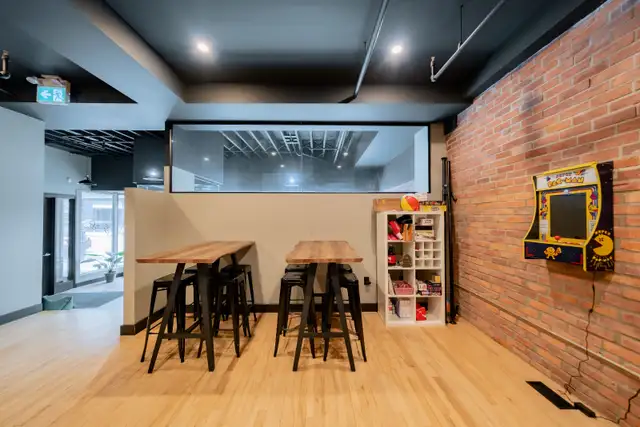 Single or Double Private Office For Lease at King & James St - Photo 4