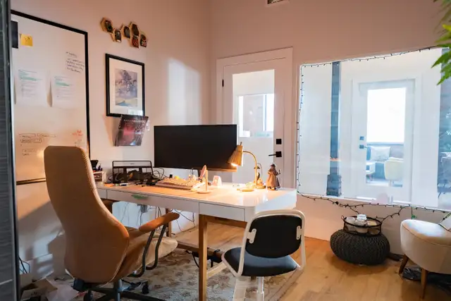 Single or Double Private Office For Lease at King & James St - Photo 10