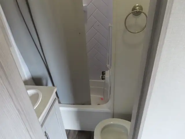 2023 Keystone Fuzion 430 Fifth-Wheel Toy Hauler - Photo 8