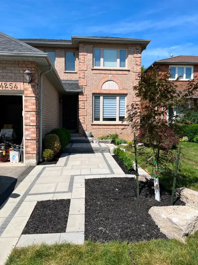 General Labourers – Construction (Concrete, Interlock & Decks) - Photo 7