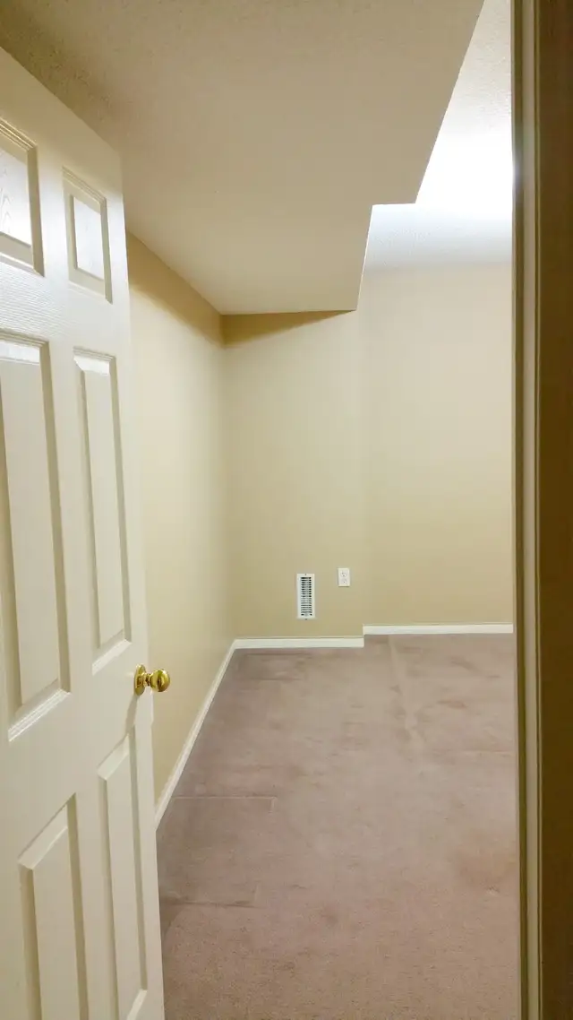 1 Bedroom in Basement - Photo 7