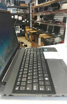 Laptop Toshiba NP300E5A Batterie NEUVE i3-2350M 8Go SSD 128Go - Photo 2