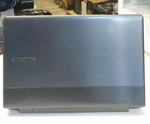 Laptop Toshiba NP300E5A Batterie NEUVE i3-2350M 8Go SSD 128Go - Photo 4