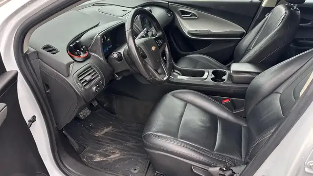 2015 Chevrolet Volt Hybrid - Photo 7