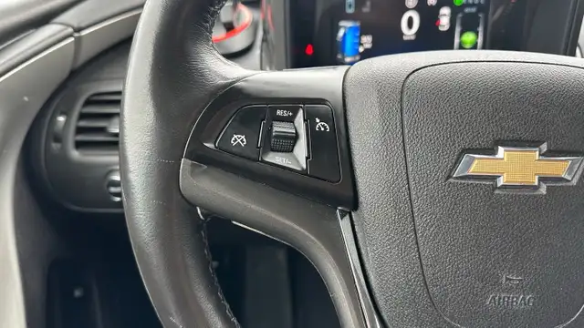 2015 Chevrolet Volt Hybrid - Photo 14