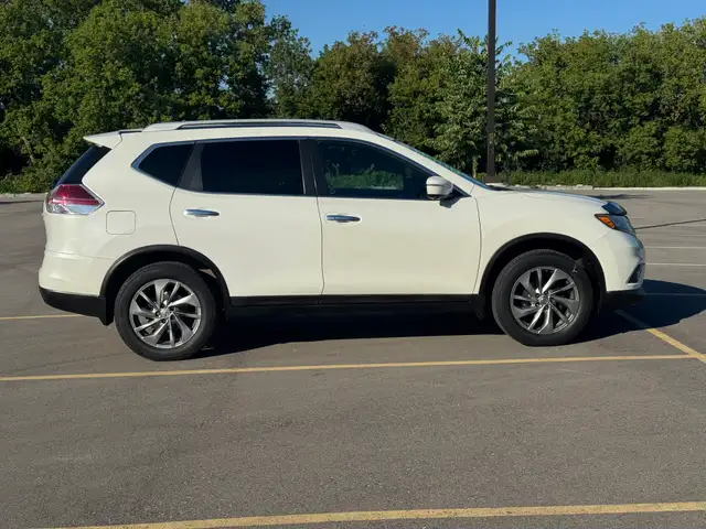 2015 Nissan Rogue SL AWD - Photo 10