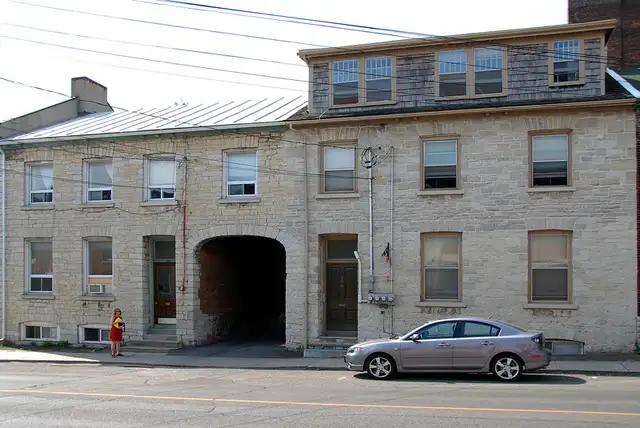 Beautiful 2 Bedroom Apartment