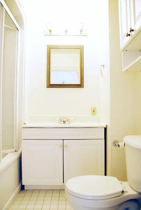 Beautiful 2 Bedroom Apartment - Photo 2