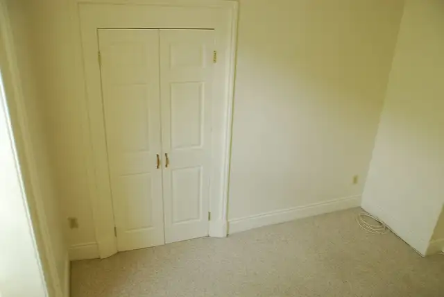 Beautiful 2 Bedroom Apartment - Photo 9