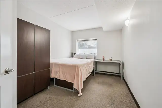 Spacious Student Accommodation (Furnished and En-suite Bathroom) - Photo 15