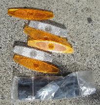 ASSORTED SET OF BIKE REFLECTORS - Photo 2