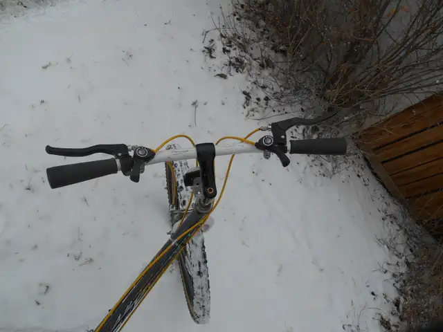 Fox River All Terrain mountain bike 26 inch tires 15 Speed - Photo 3